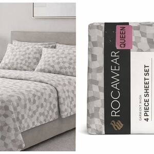 Rocawear Queen Sheet Set in Light Gray Geometric Print